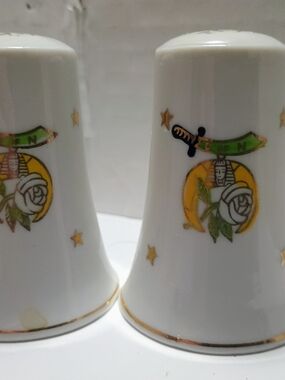 Lefton China Daughters Of The Nile Porcelain Salt & Pepper Shakers NIB